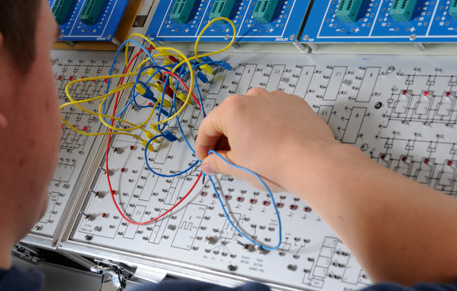 Zweijährige Berufsfachschule - Technik - Elektrotechnik